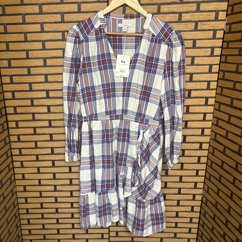 Free Assembly White Plaid Dress Size Medium